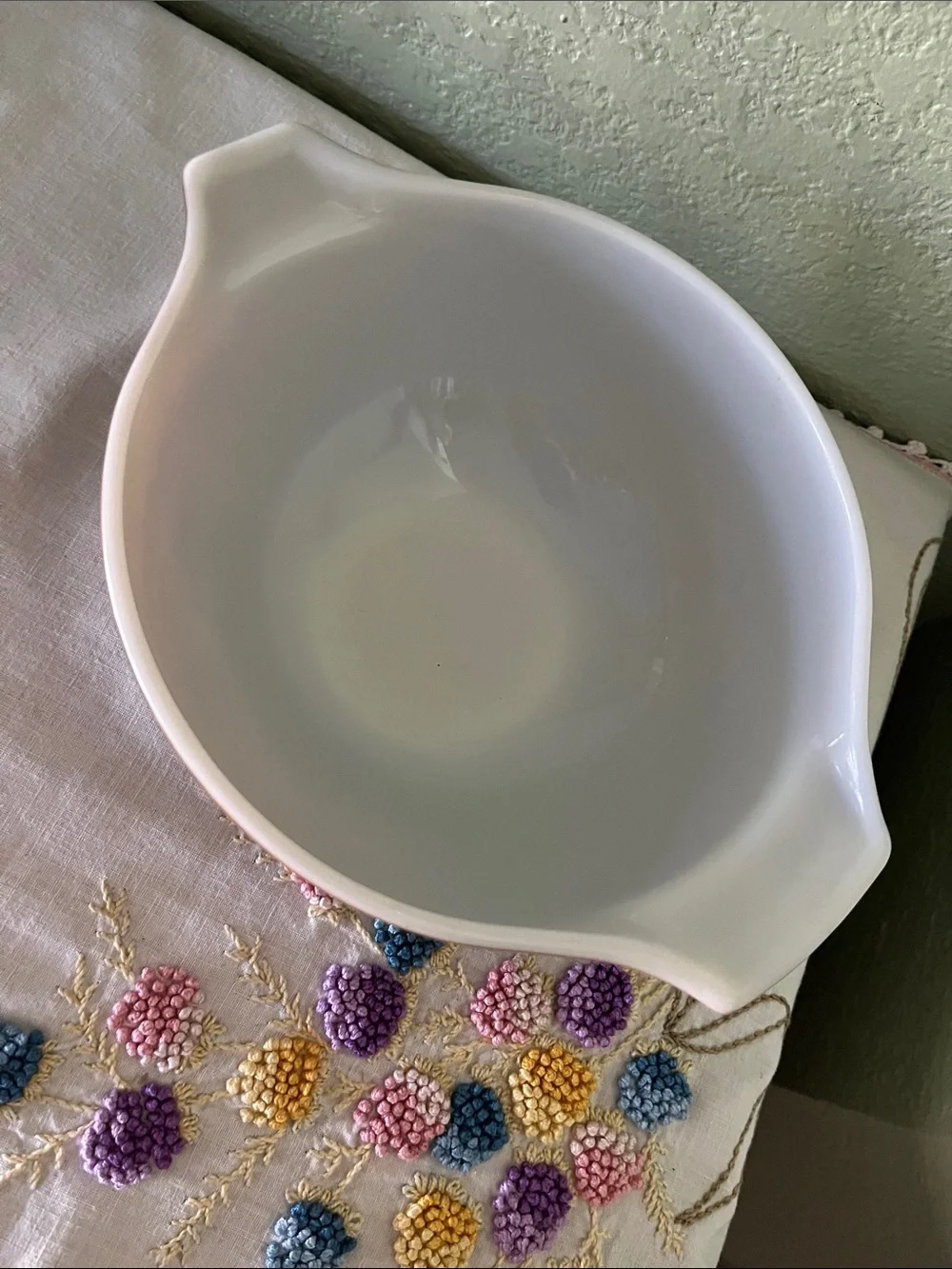 Vintage Pyrex Woodland Dark Brown Cinderella Mixing Serving Bowl 443